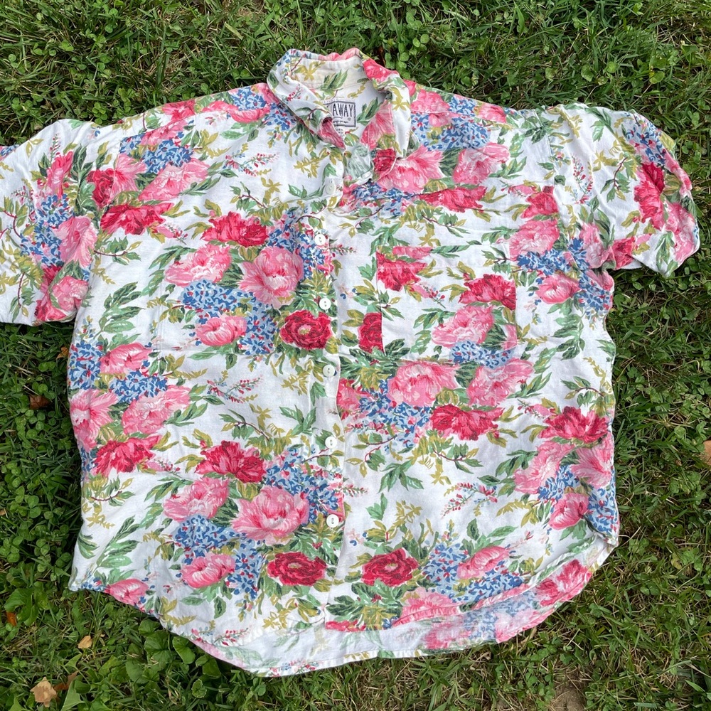 Vintage Floral Short Sleeve Button Down